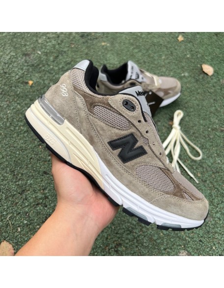 New Balance 993