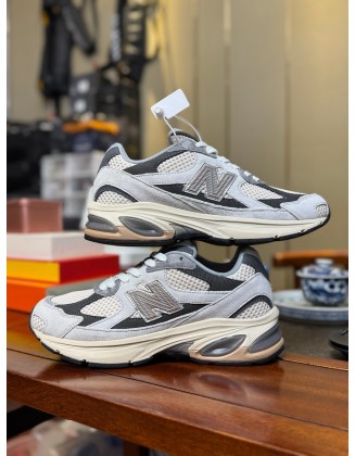 New Balance 2010
