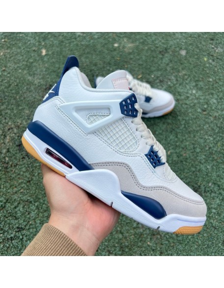 Air Jordan 4 