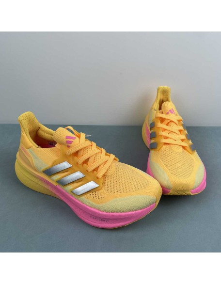 Adidas Ultra Boost 5