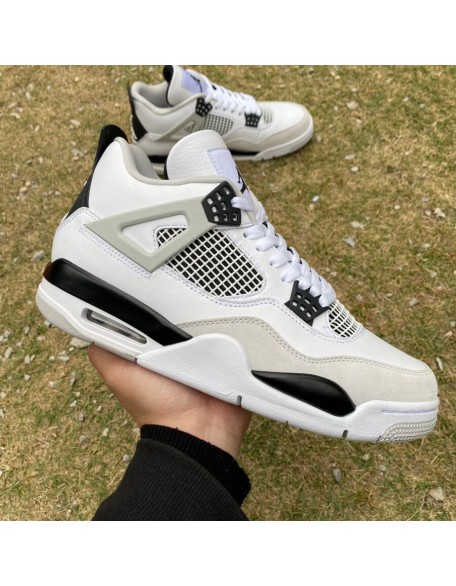 Air Jordan 4 RETRO