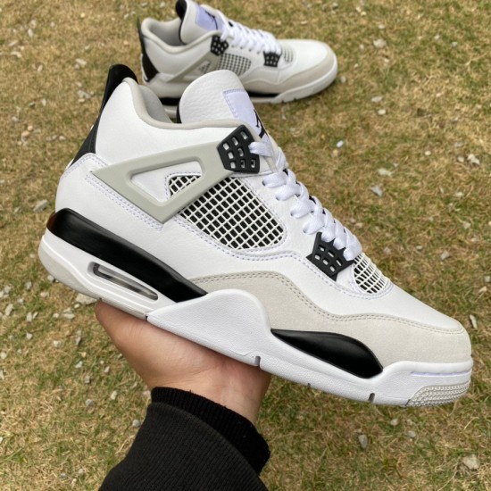 Air Jordan 4 RETRO