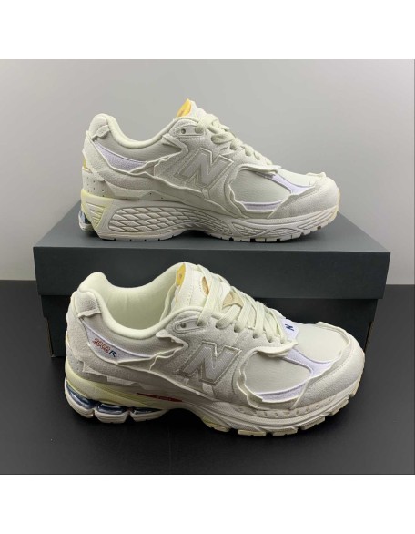 New Balance 2002R