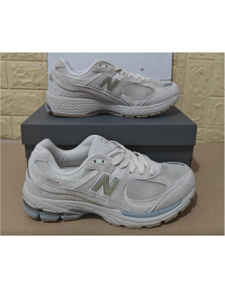 New Balance 2002R