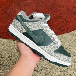 Nike SB Dunk Low 