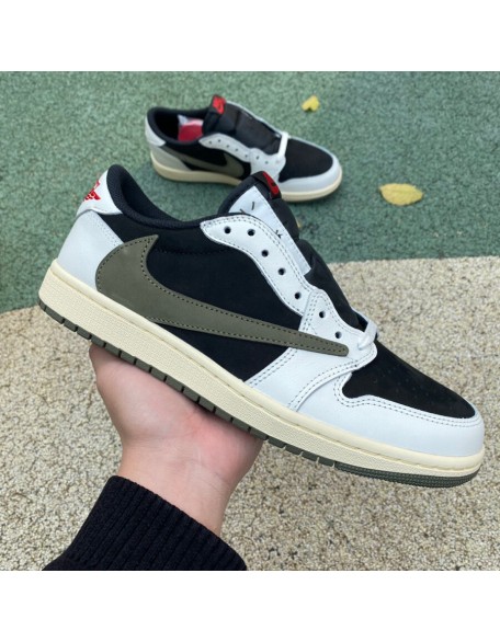 Travis Scott x Air Jordan 1 Low