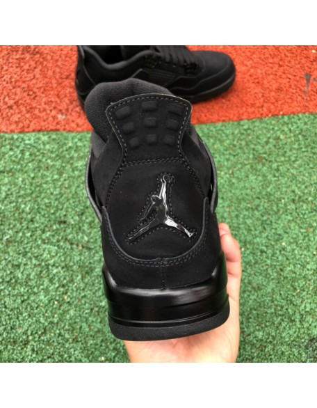 Air Jordan 4 Retro “Black Cat”