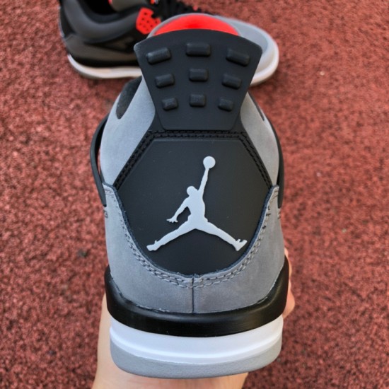 Air Jordan 4 