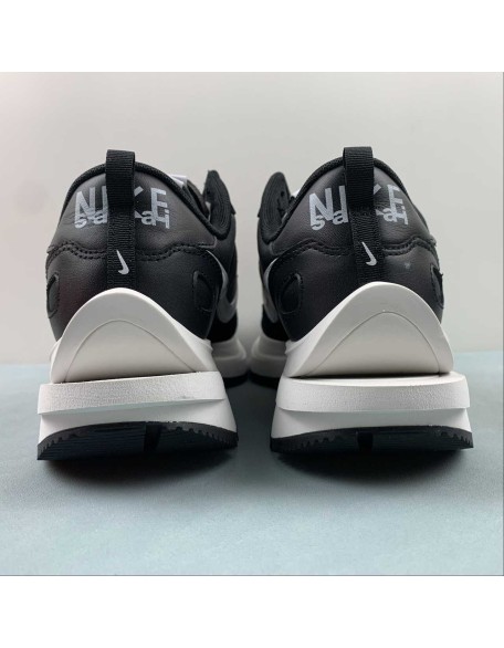 Nike Ldwaffle / Sacai 