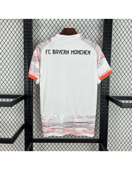 MAILLOT BAYERN MUNICH EXTÉRIEUR 2025/26 MAILLOT BAYERN MUNICH EXTÉRIEUR 2025/26