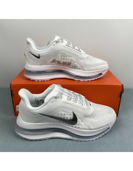 NIKE Pegasus Premium