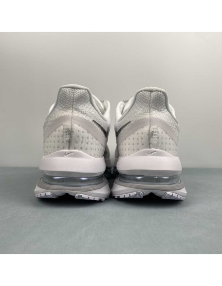 NIKE Pegasus Premium