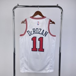 Chicago Bulls DeROZAN #11