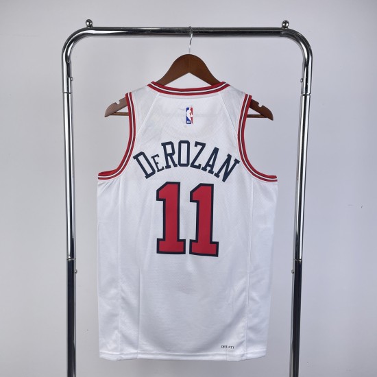 Chicago Bulls DeROZAN #11