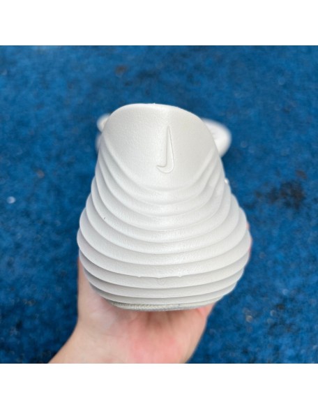 Nike ReactX Rejuvens8