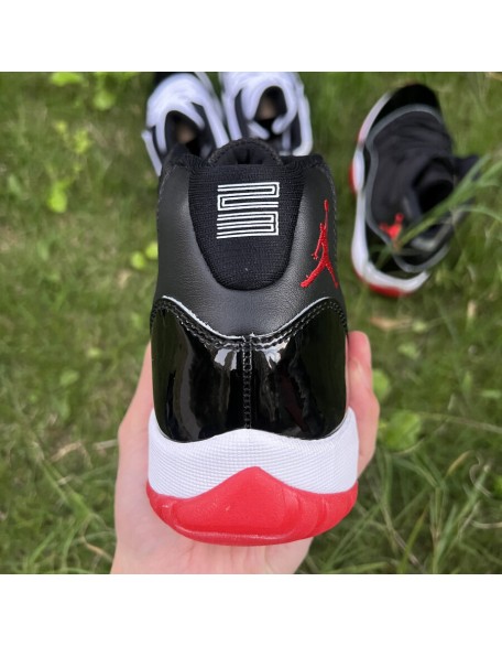Air Jordan 11