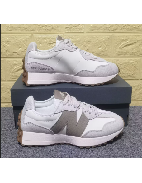 New Balance 327