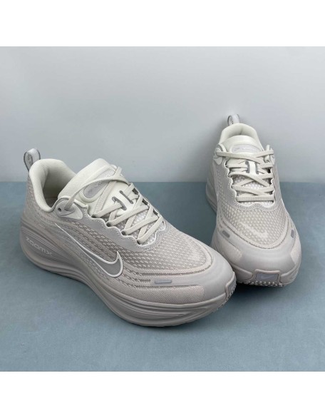 Nike Zoom Vomero PLUS