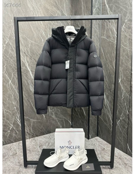 Moncler
