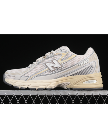 New Balance 740