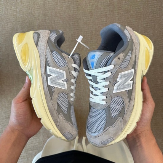 New Balance 2010