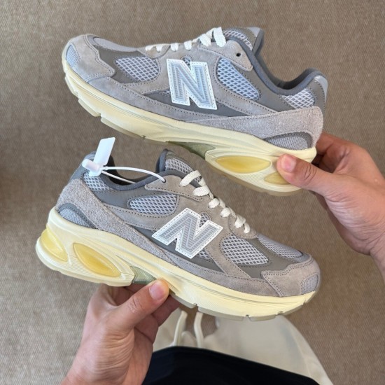 New Balance 2010