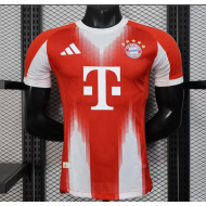 Maillot Bayern Munich Domicile 25/26 versión del reproductor