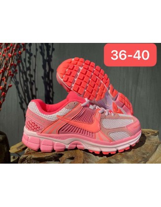 Nike Zoom Vomero 5