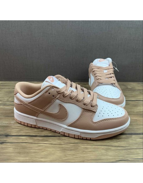 Nike SB Dunk Low 