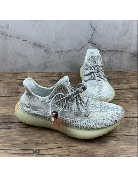 Yeezy Boost 350 V2 