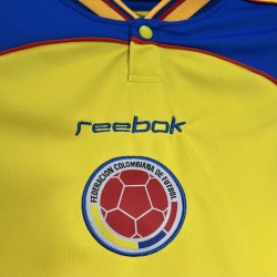 Colombia 2001 Retro