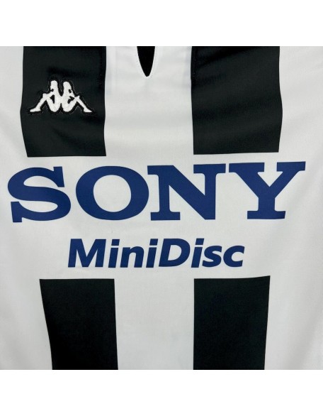 Maillot Juventus 04/05 Retro Maillot Juventus 04/05 Retro